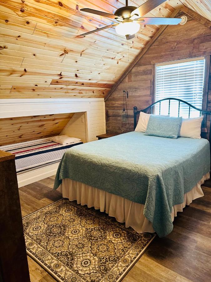 Knotty Squirrel Cabins Маунтин Вю Екстериор снимка